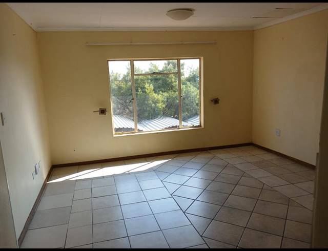 2 BEDROOM APARTMENT FOR SALE IN GREENHILLS EXT 3